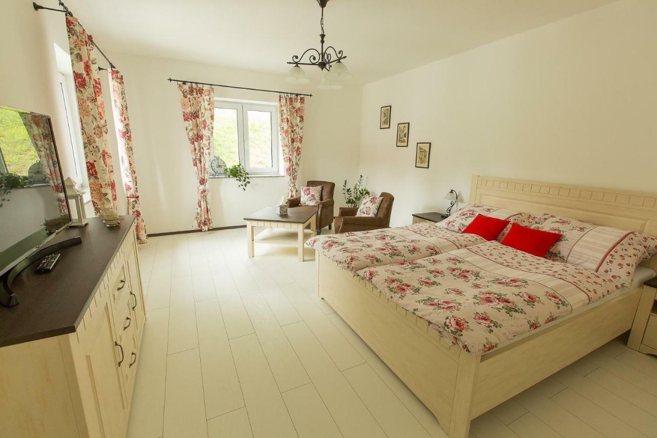 Apartmany U Prochazku Чешки Крумлов Екстериор снимка